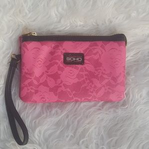 Wristlet travel wallet